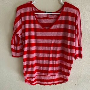 Wet seal Y2K red striped quarter sleeve top